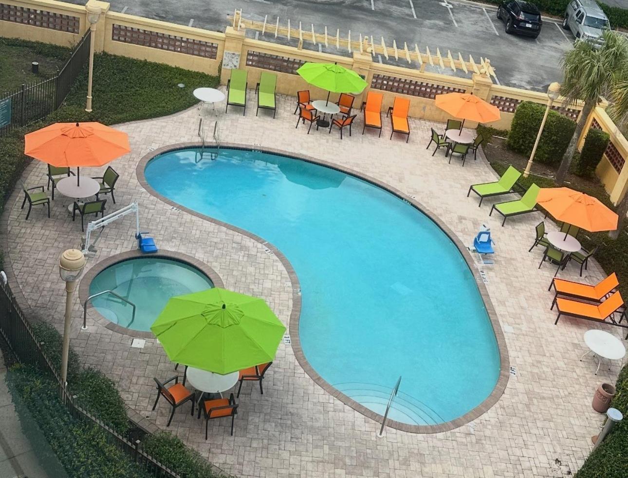 La Quinta Inn And Suites By Wyndham, אוקלה מראה חיצוני תמונה